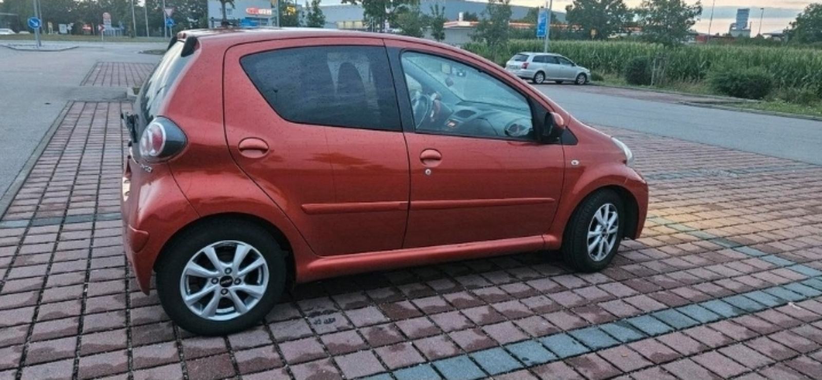 Toyota Aygo 1,0 VVT-i Cool, fotografija 3