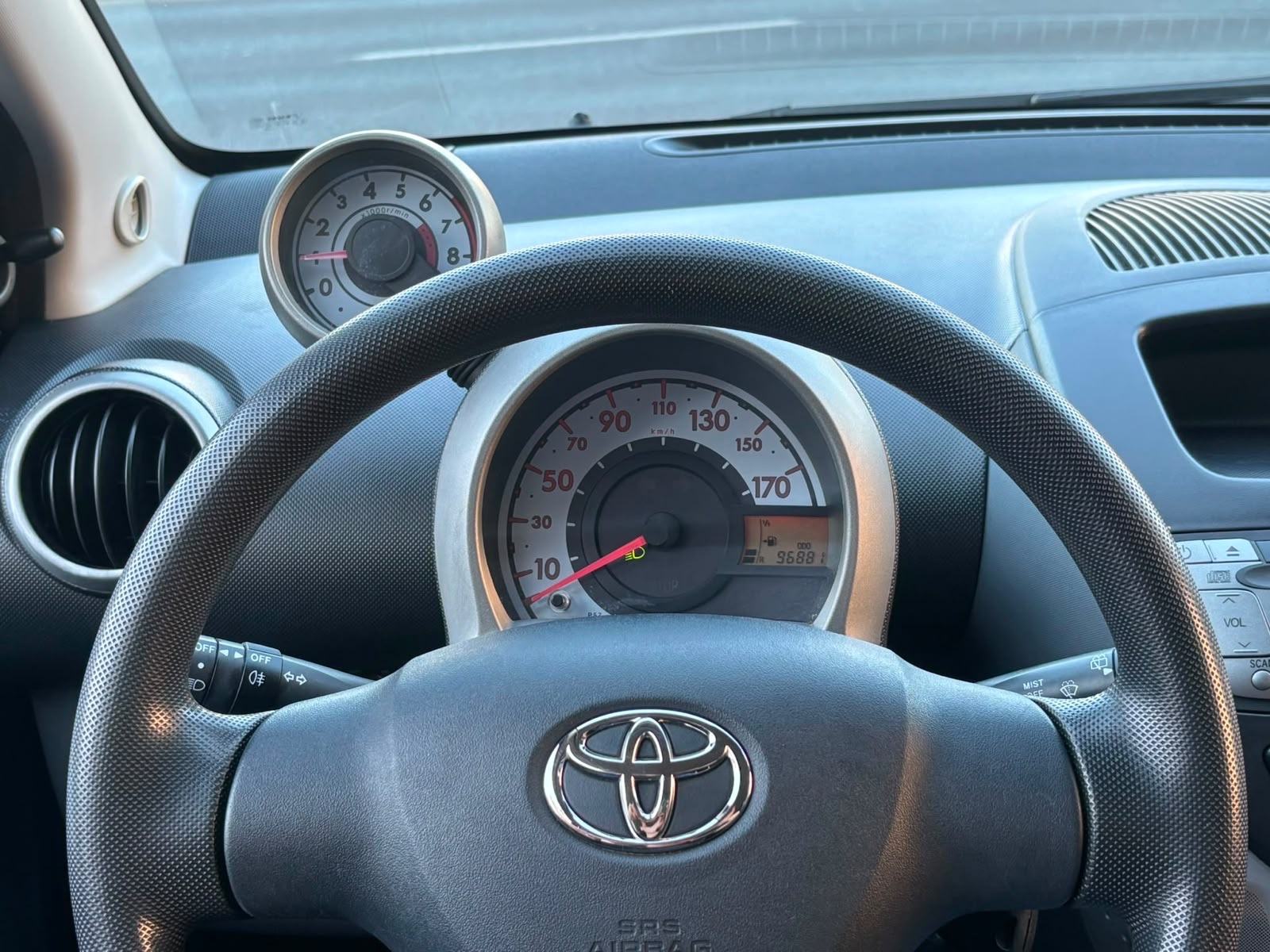 Toyota Aygo 1.0 VVT-i, kupljena u HR., samo 96ooo kilometara, klima, fotografija 12