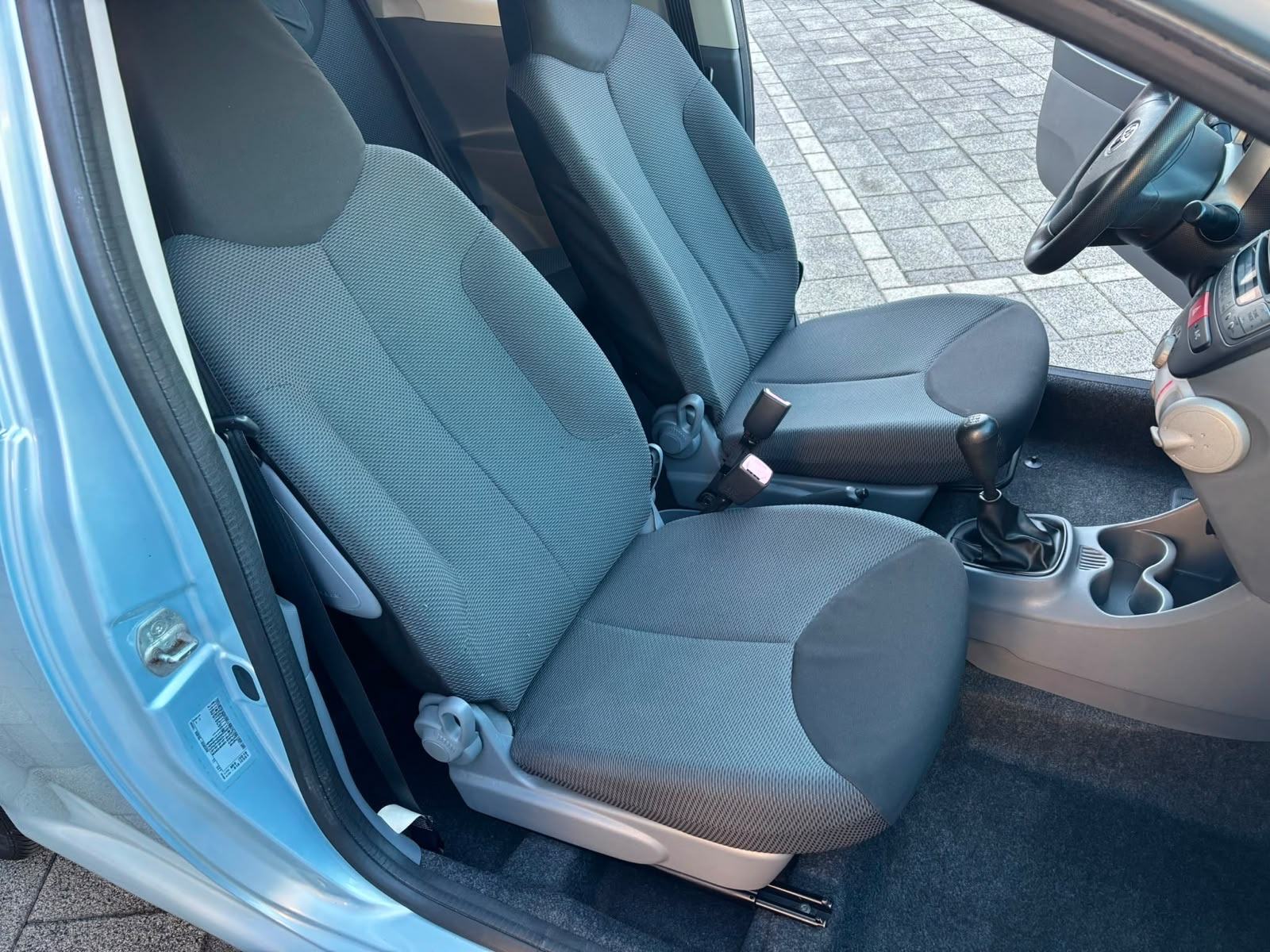 Toyota Aygo 1.0 VVT-i, kupljena u HR., samo 96ooo kilometara, klima, fotografija 18