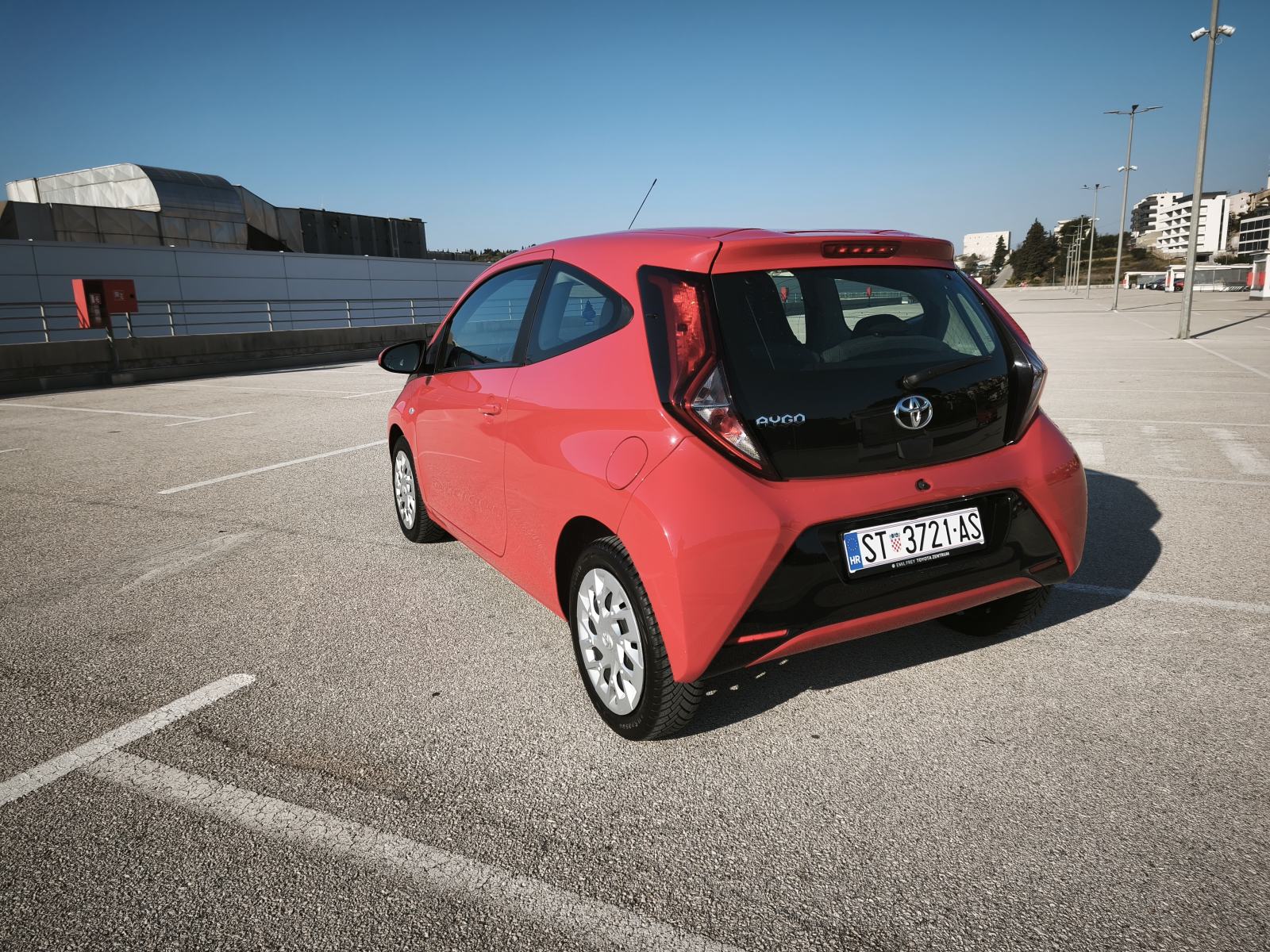 Toyota Aygo 1,0 VVT-i, Reg. 02/2027, Servisna, Klima,, fotografija 7
