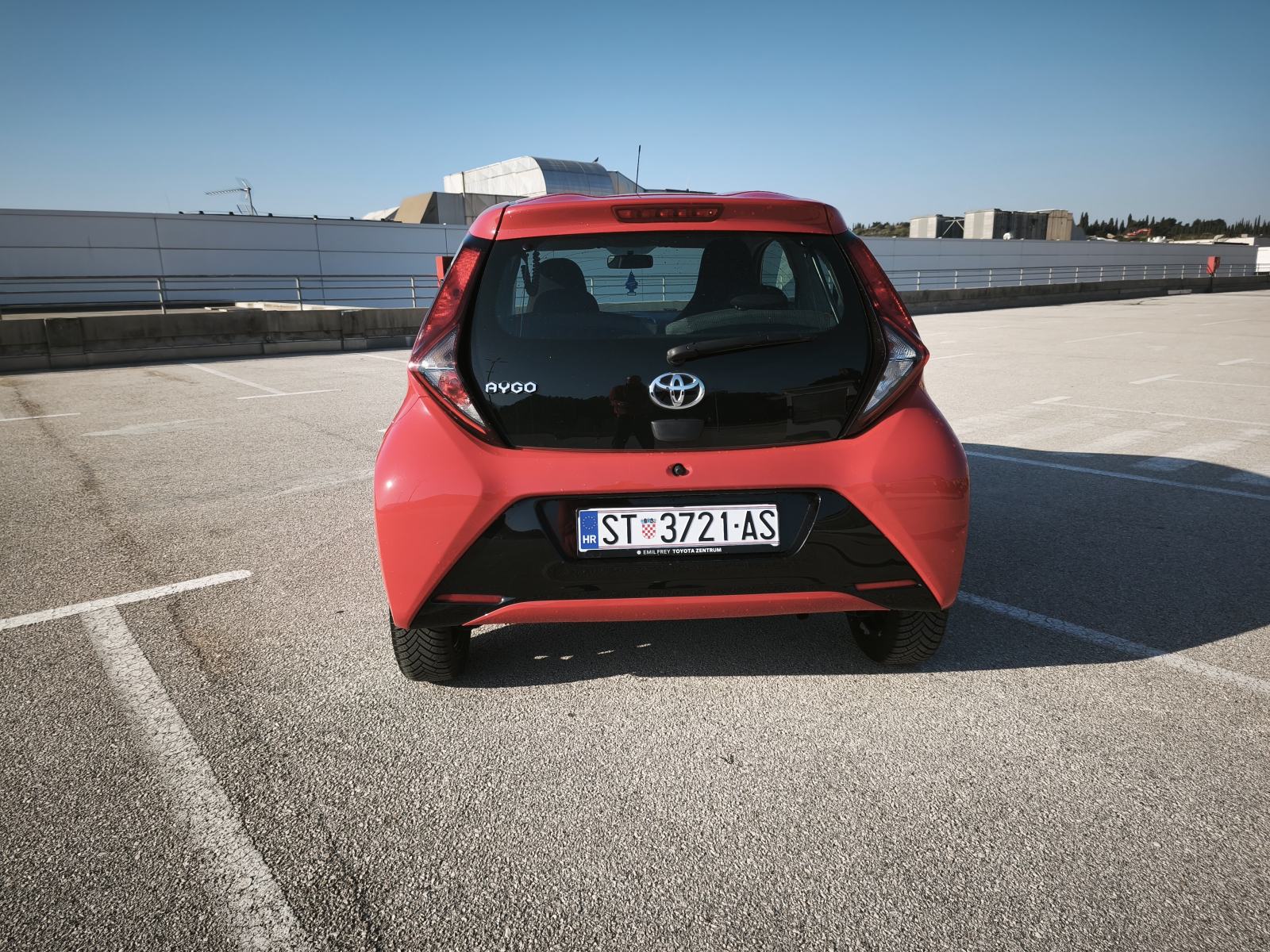 Toyota Aygo 1,0 VVT-i, Reg. 02/2027, Servisna, Klima,, fotografija 6