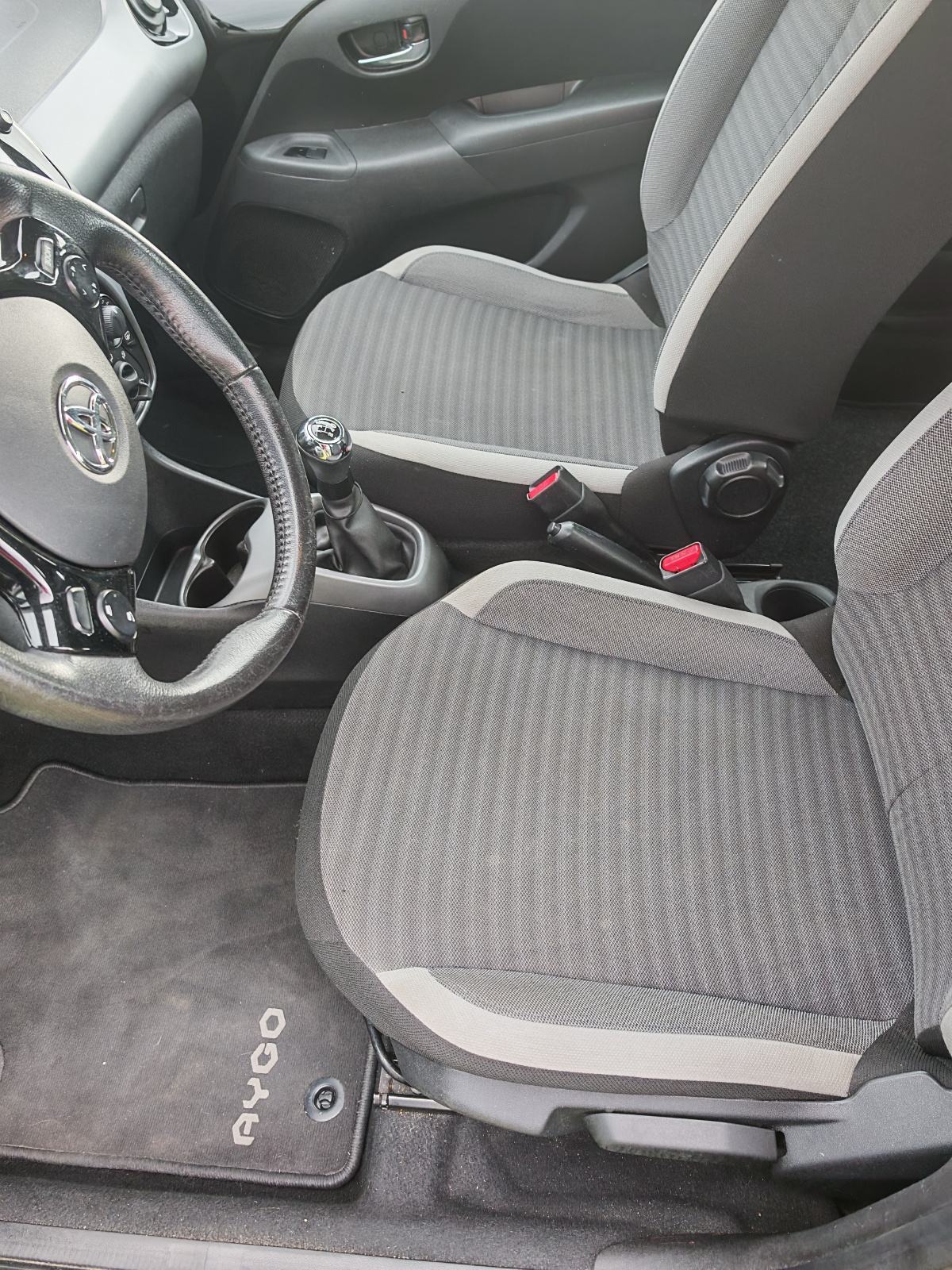 Toyota Aygo 1,0 VVT-i, fotografija 11