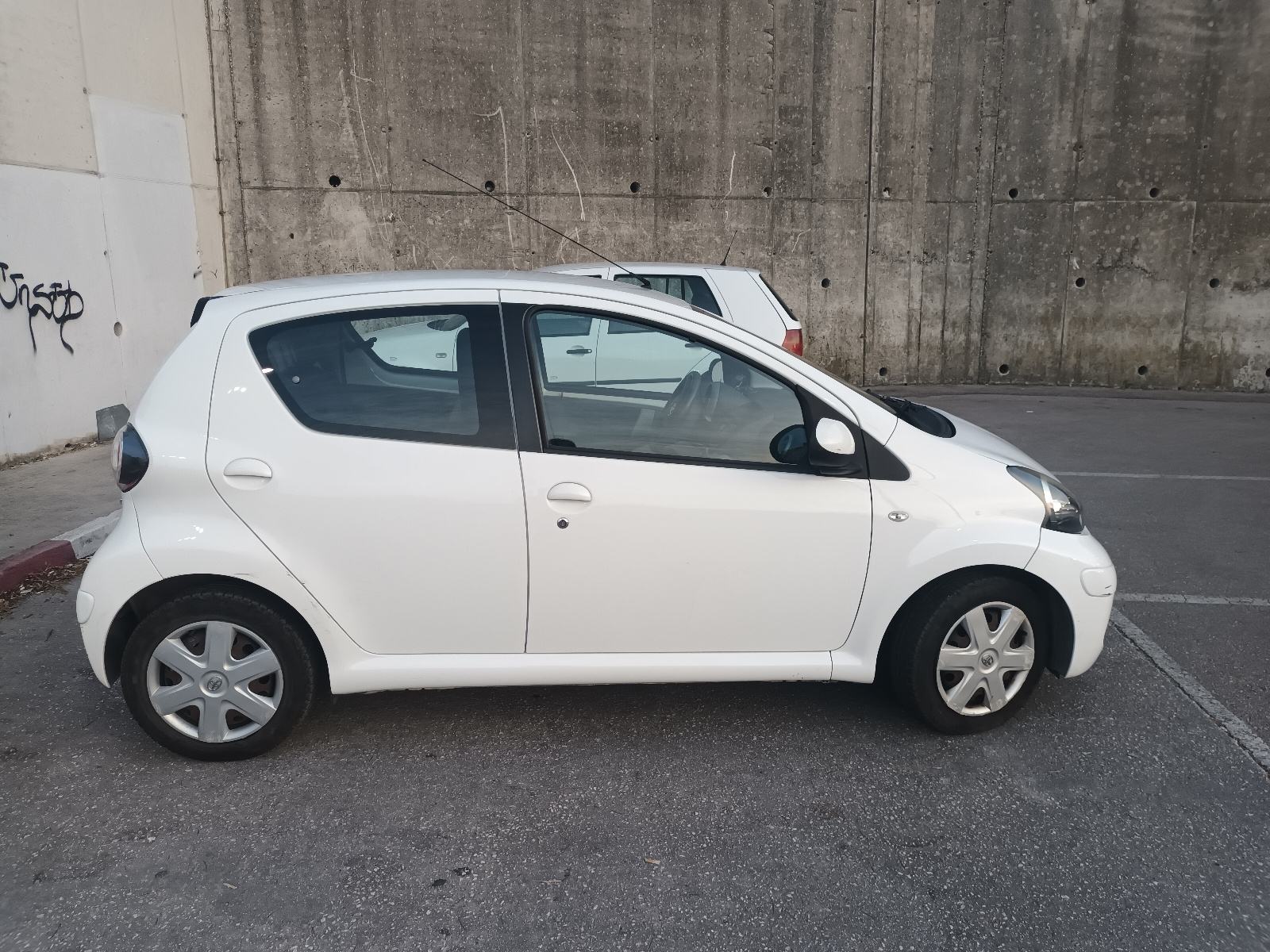 Toyota Aygo 1,0 VVT-i, fotografija 3