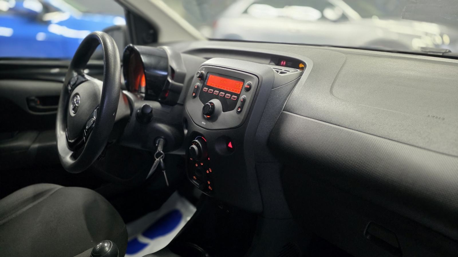 Toyota Aygo 1,0 VVT X-FUN/72ks/2022/LEASING 0% UČEŠĆA/LED/PDV, fotografija 13