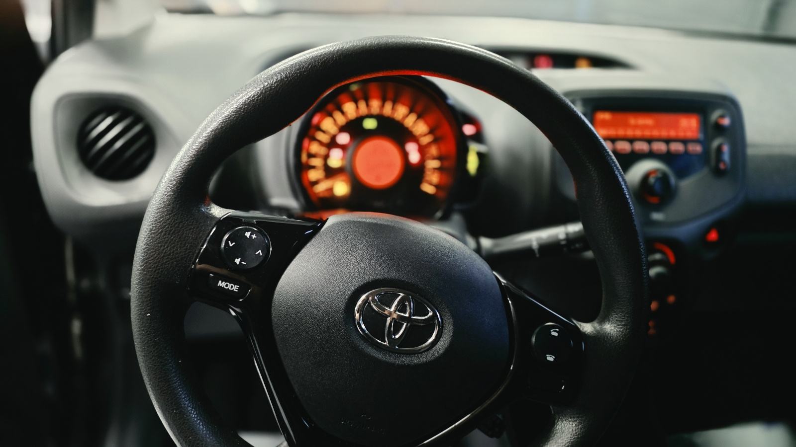 Toyota Aygo 1,0 VVT X-FUN/72ks/2022/LEASING 0% UČEŠĆA/LED/PDV, fotografija 15