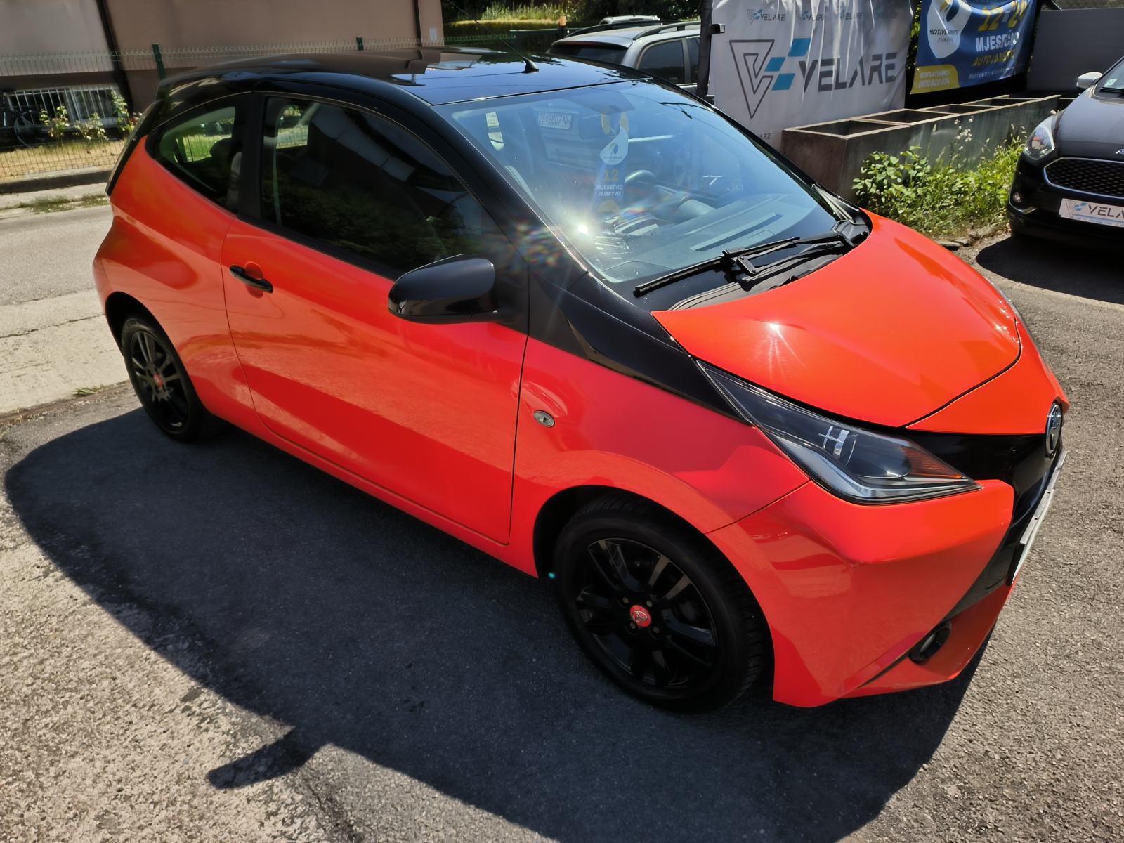 Toyota Aygo 1,0 VVT-i x-play, SERVISNA, JAMSTVO, REG. 1 GODINU, fotografija 3