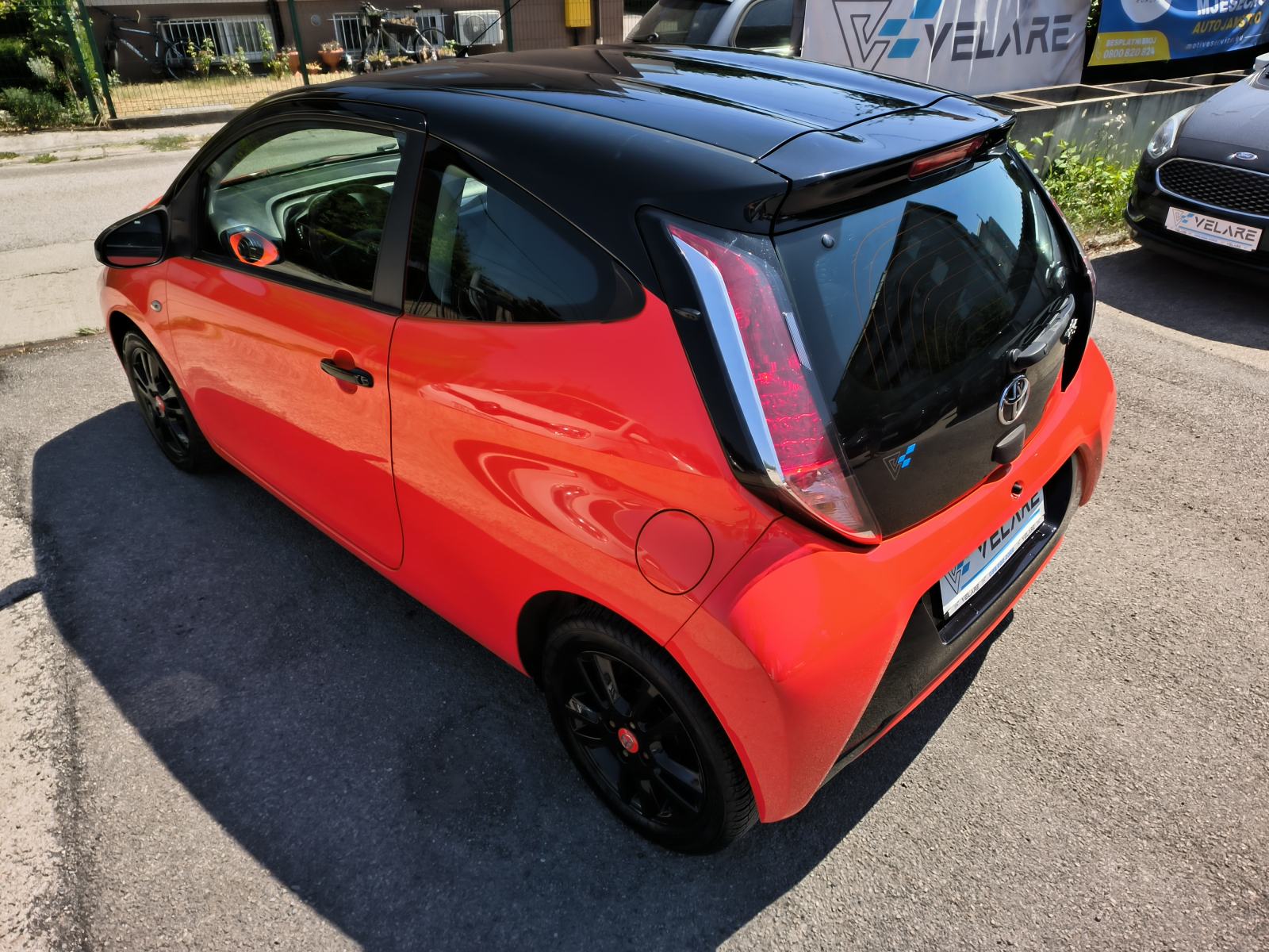 Toyota Aygo 1,0 VVT-i x-play, SERVISNA, JAMSTVO, REG. 1 GODINU, fotografija 7