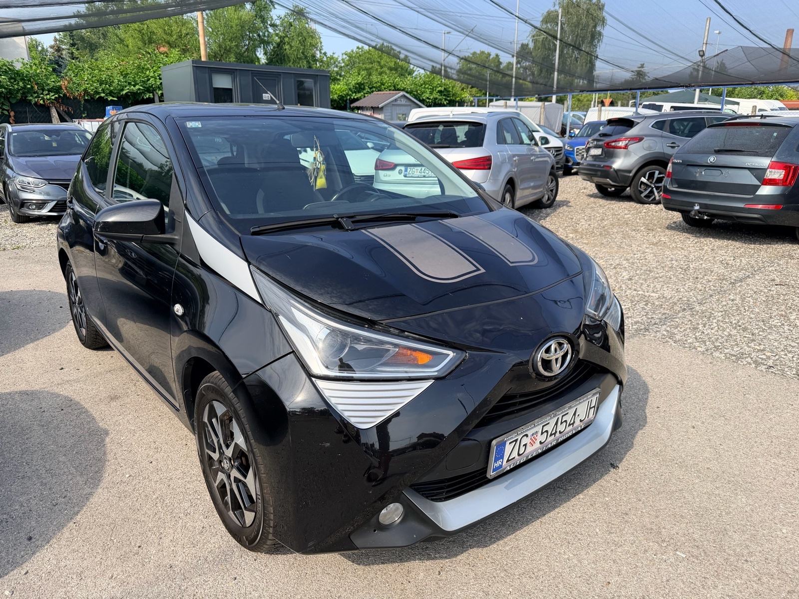 Toyota Aygo 1.0 VVT-i X-PLAY, fotografija 3