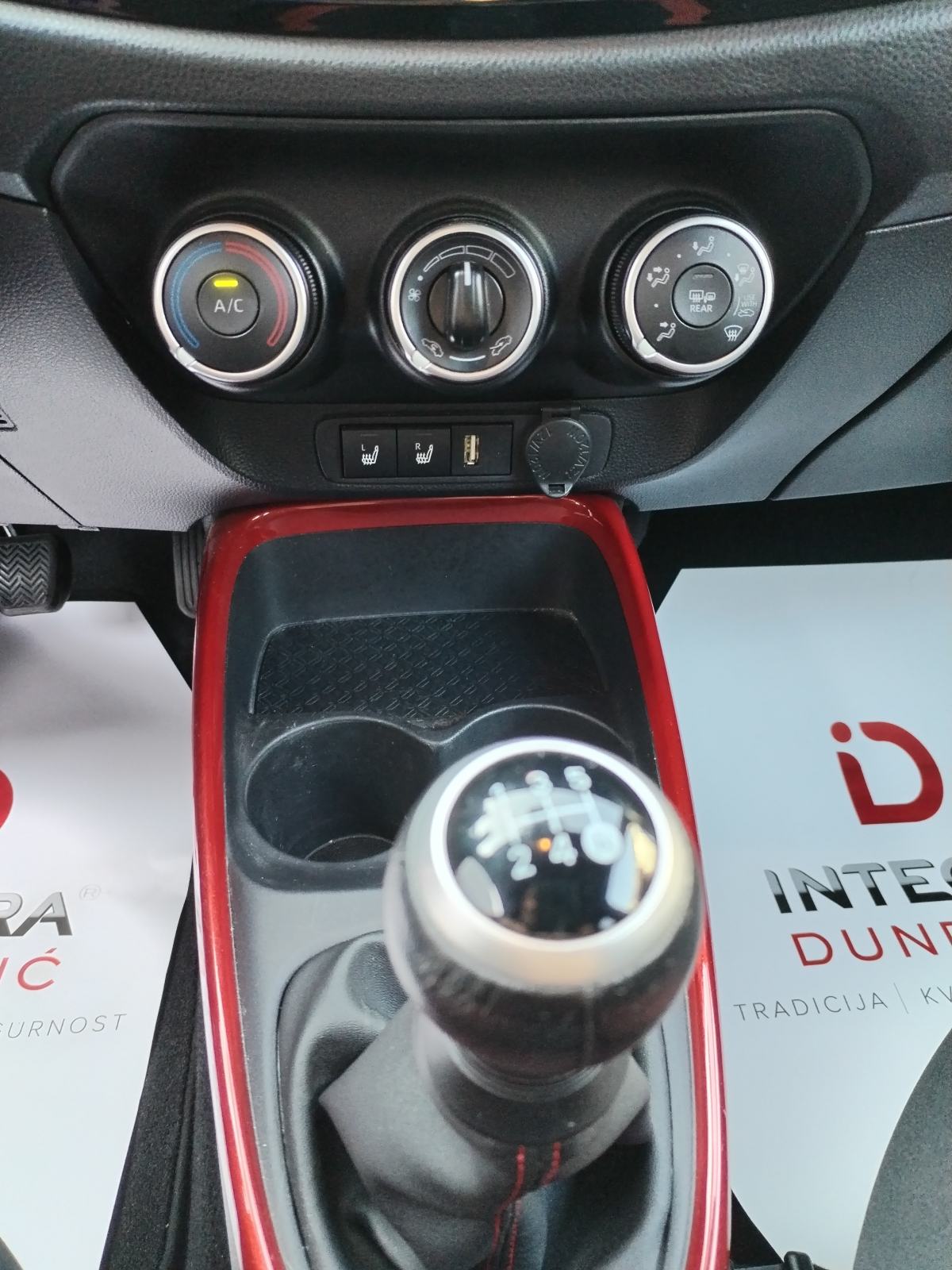Toyota Aygo X 1.0, SAMO 11.156 km, GAR. 6 GODINA, SERVISNA, TOP STANJE, fotografija 18