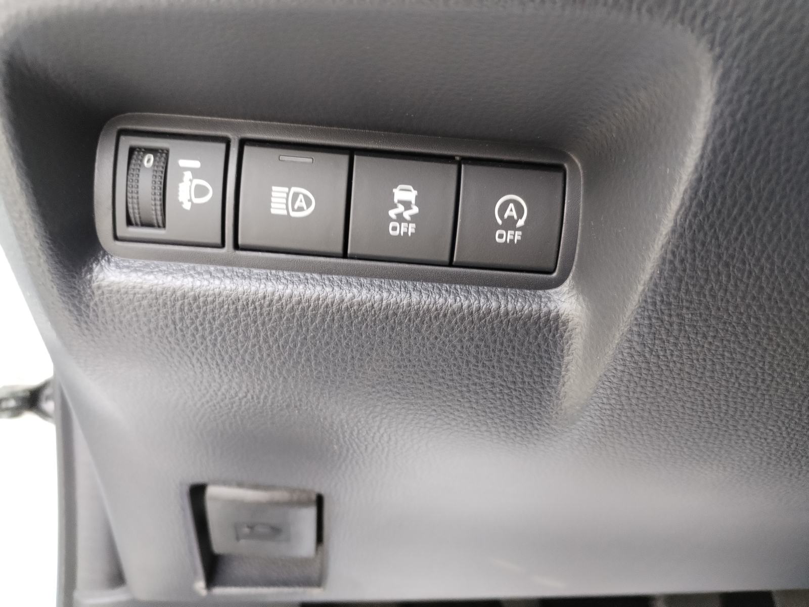 Toyota Aygo X 1.0, SAMO 11.941 km, GAR. 6 GODINA, SERVISNA, TOP STANJE, fotografija 20