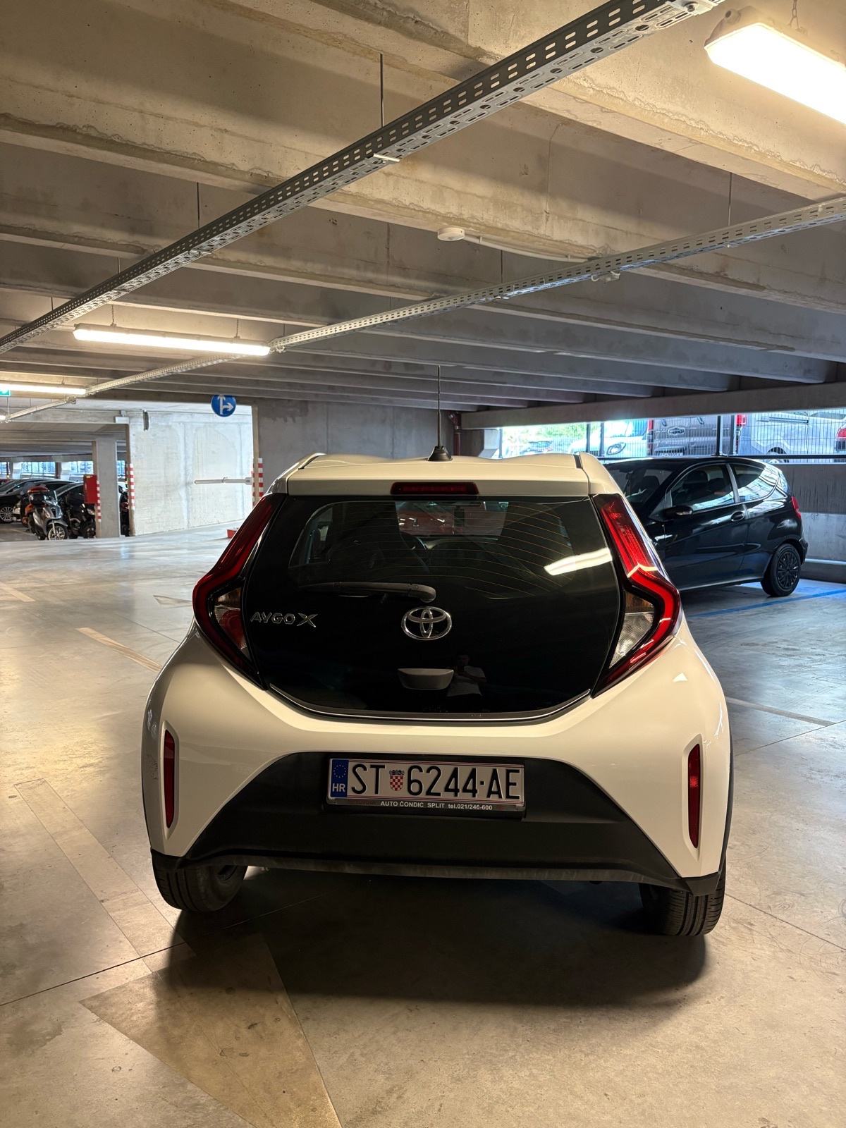 Toyota Aygo X 1.0 VVT-i active, fotografija 9
