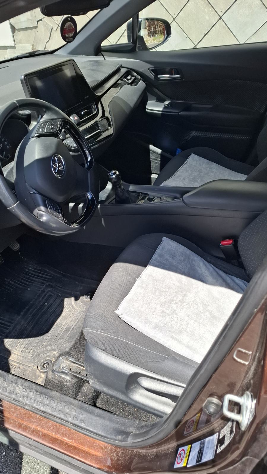 Toyota C-HR 1,2 +4zimske gume s alu felgama, fotografija 3