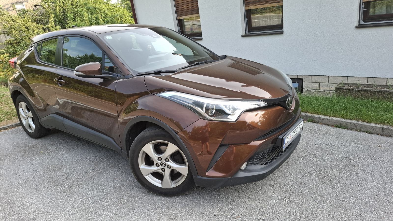 Toyota C-HR 1,2 +4zimske gume s alu felgama, fotografija 7