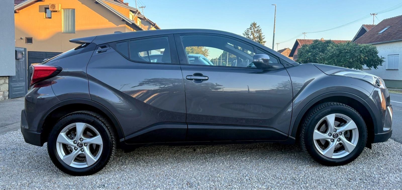 Toyota C-HR 1,2 Turbo, fotografija 5