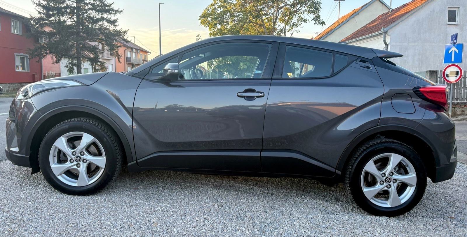 Toyota C-HR 1,2 Turbo, fotografija 8