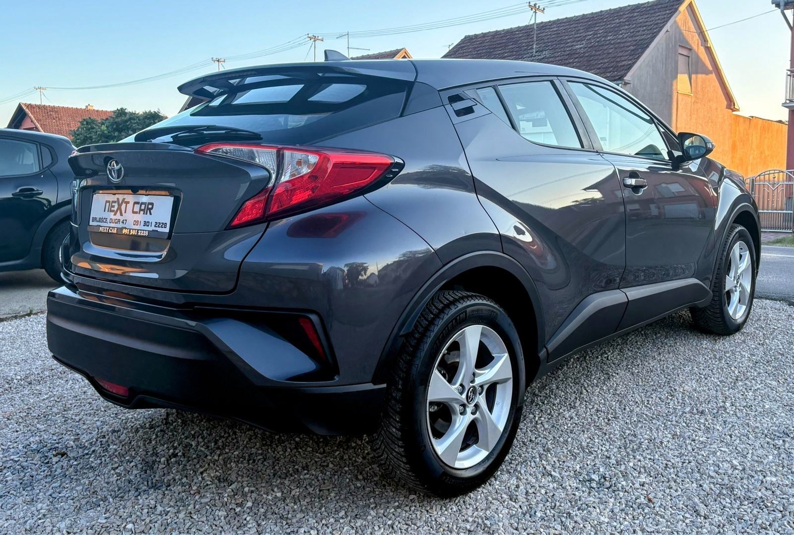Toyota C-HR 1,2 Turbo, fotografija 4