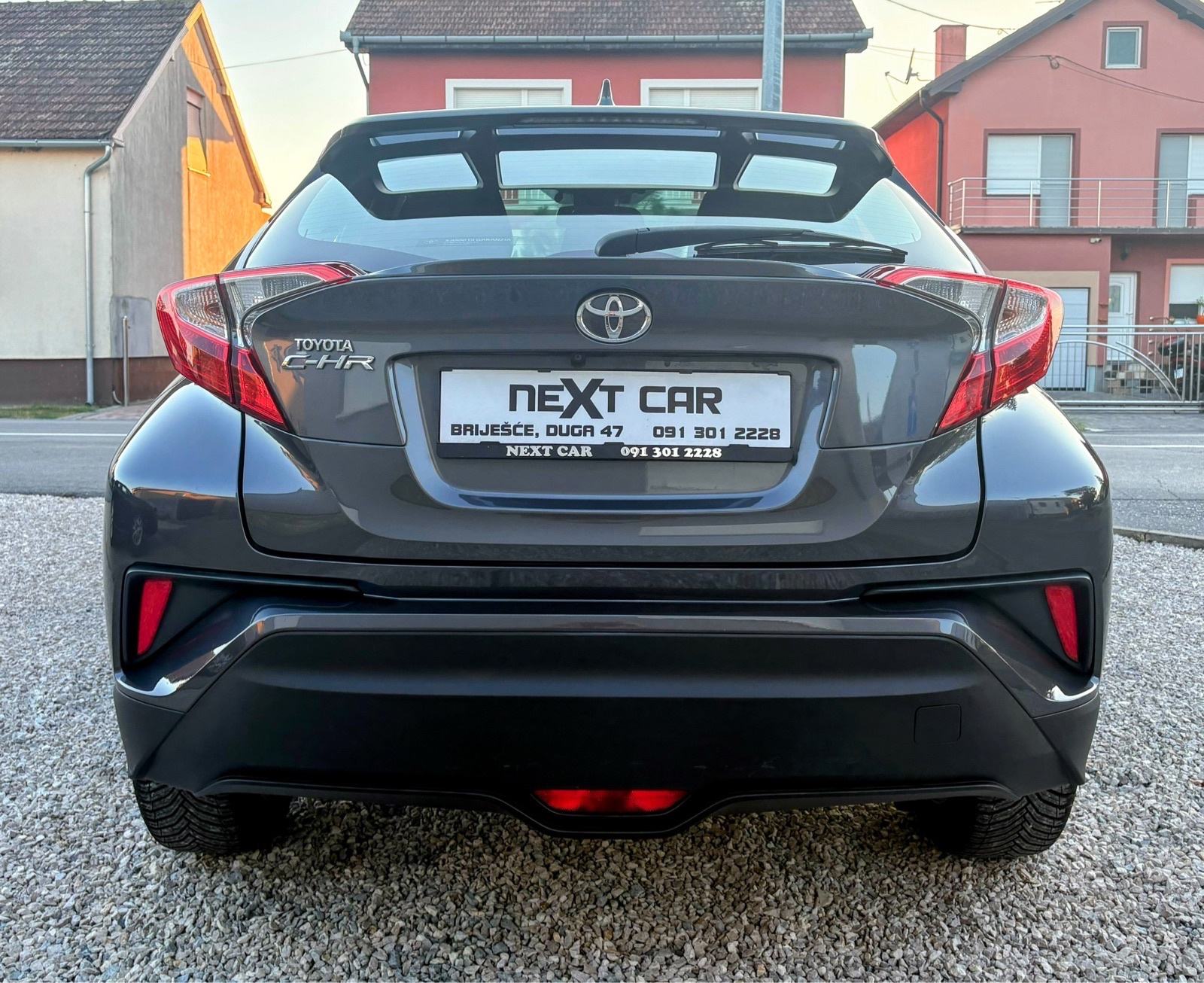 Toyota C-HR 1,2 Turbo, fotografija 6
