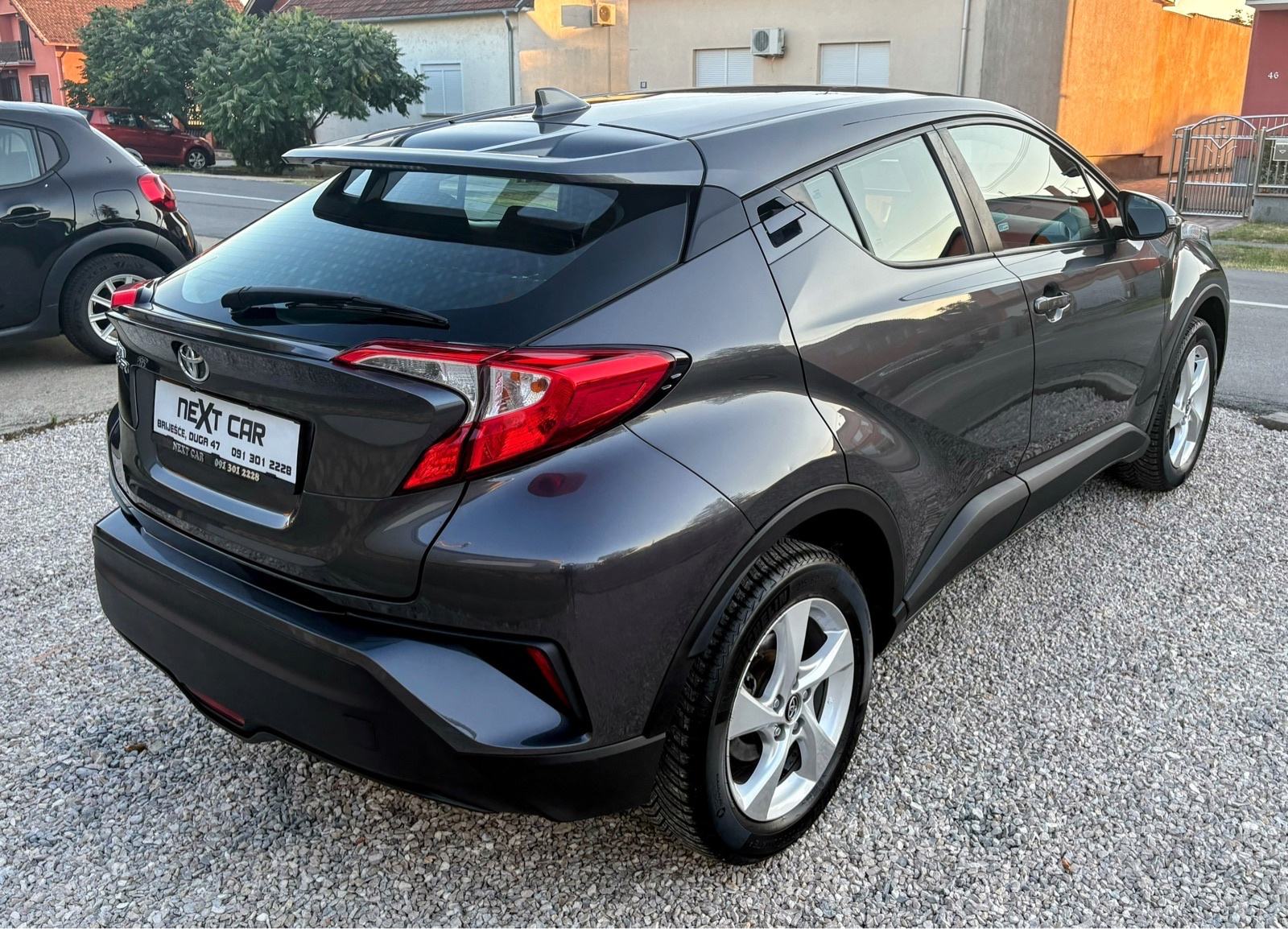 Toyota C-HR 1,2 Turbo, fotografija 12