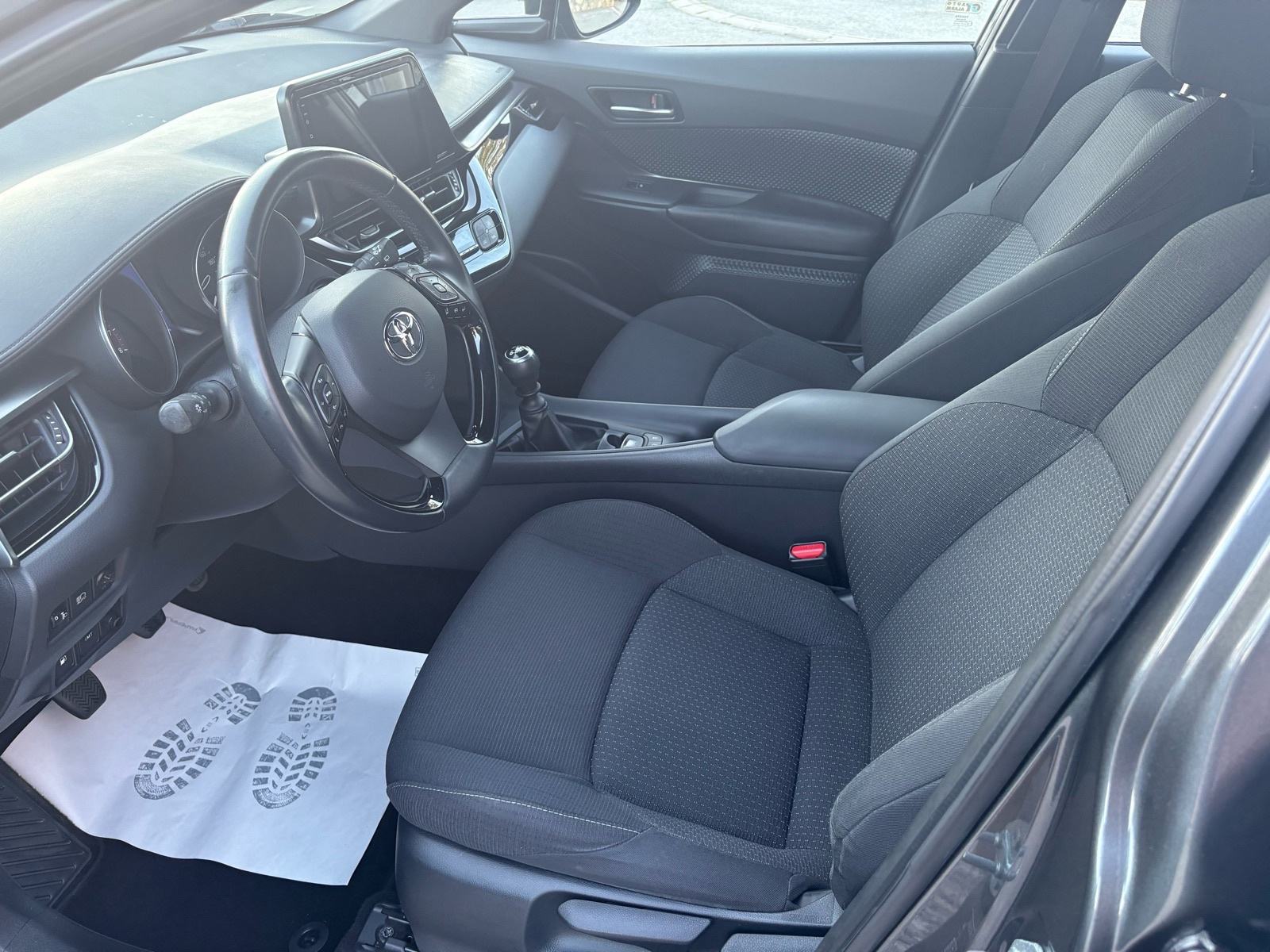 Toyota C-HR 1,2 Turbo, fotografija 15
