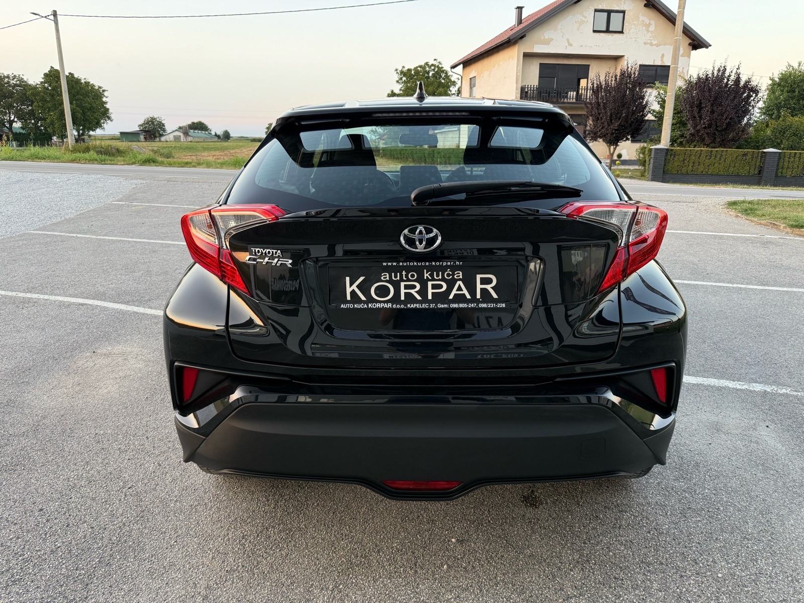 Toyota C-HR 1,2T C-ENTER TSS, 1.vl, 111.000km, MOGUĆNOST BRZOG KREDITA, fotografija 6
