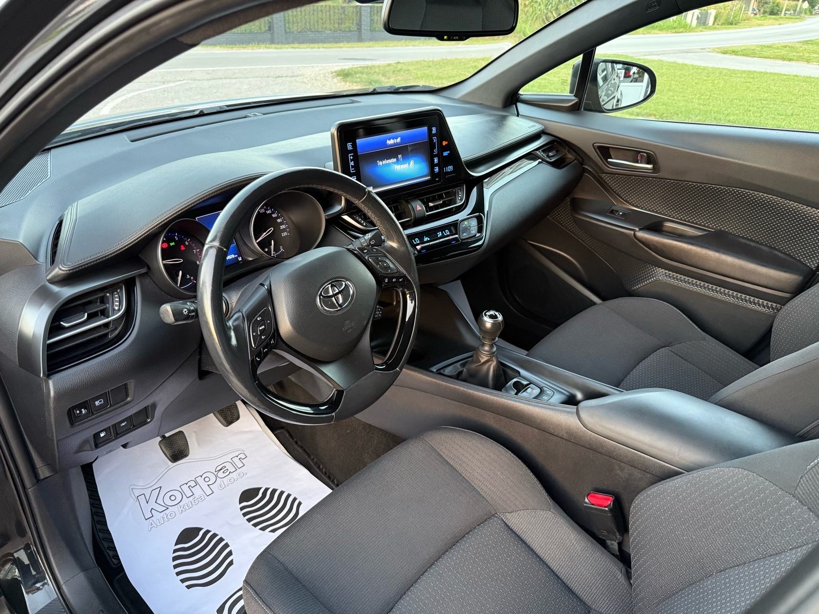 Toyota C-HR 1,2T C-ENTER TSS, 1.vl, 111.000km, MOGUĆNOST BRZOG KREDITA, fotografija 9