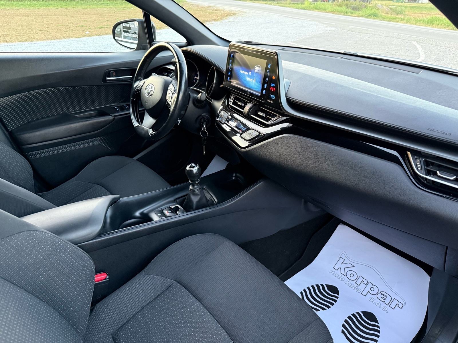 Toyota C-HR 1,2T C-ENTER TSS, 1.vl, 111.000km, MOGUĆNOST BRZOG KREDITA, fotografija 13