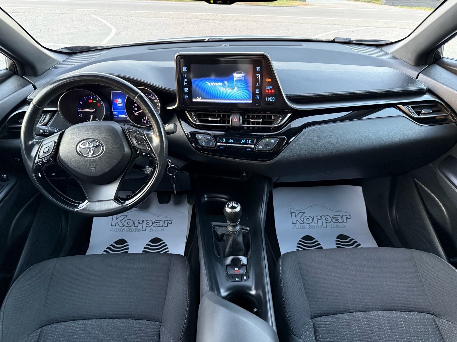 Toyota C-HR 1,2T C-ENTER TSS, 1.vl, 111.000km, MOGUĆNOST BRZOG KREDITA, fotografija 12