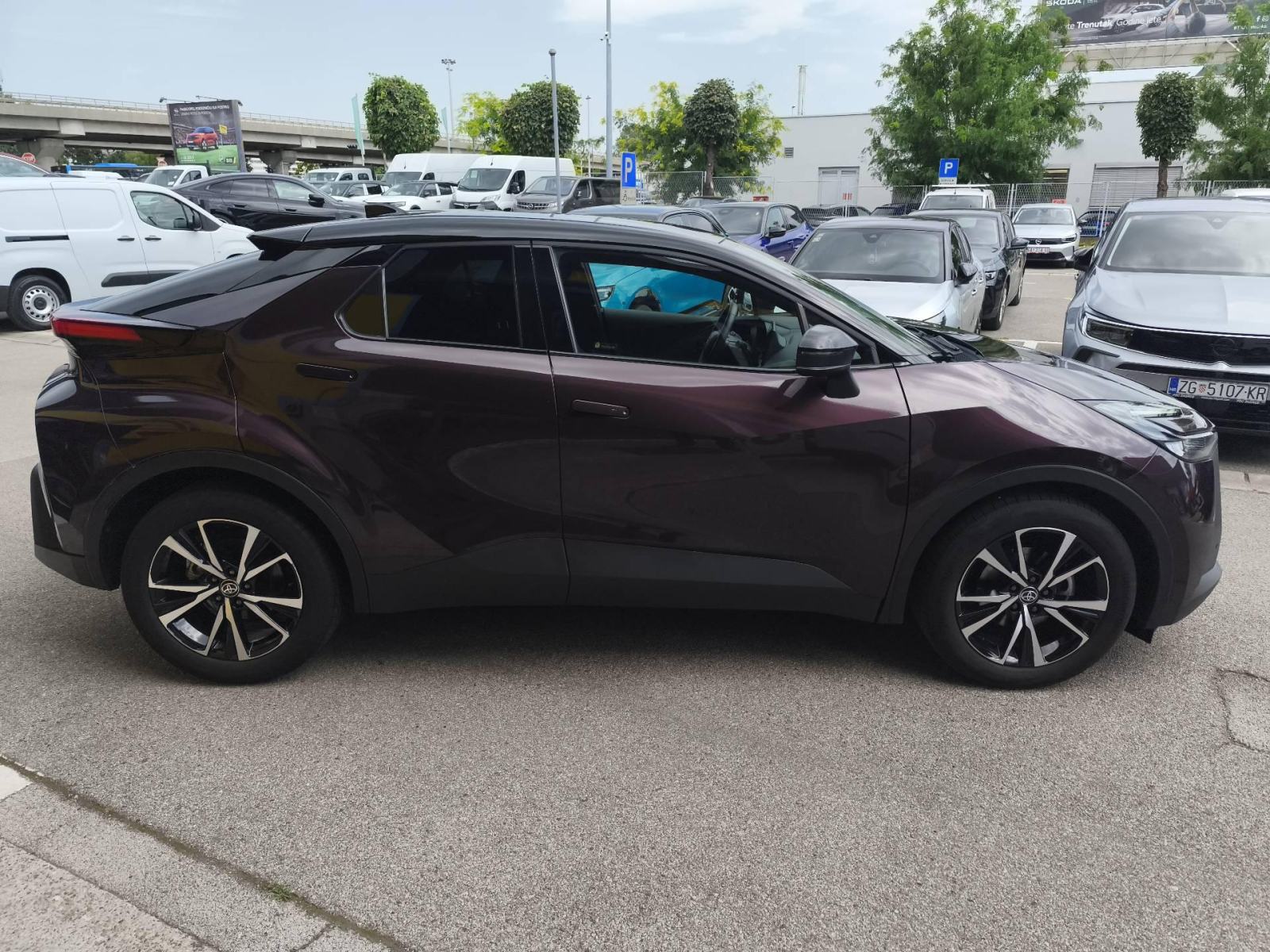 Toyota C-HR 1.8 ACTIVE DRIVE 72kW - Provjerena rabljena vozila!, fotografija 12