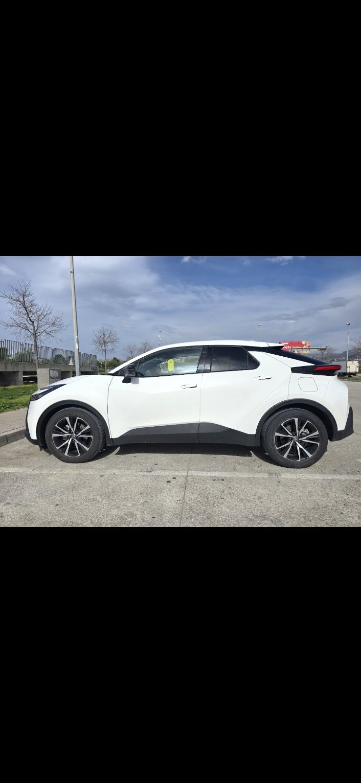 Toyota C-HR C-OOL 1.8, fotografija 2