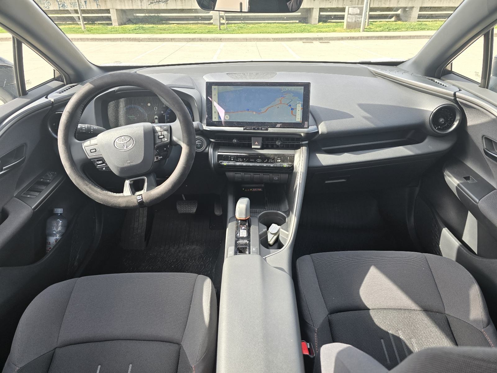 Toyota C-HR C-OOL 1.8, fotografija 4