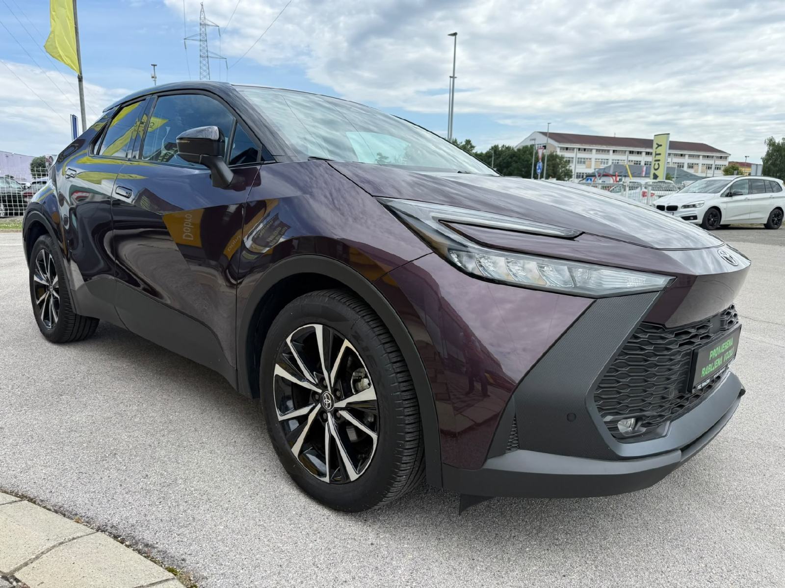 Toyota C-HR 1.8 Hibrid 72kw - Provjerena rabljena vozila!, fotografija 6