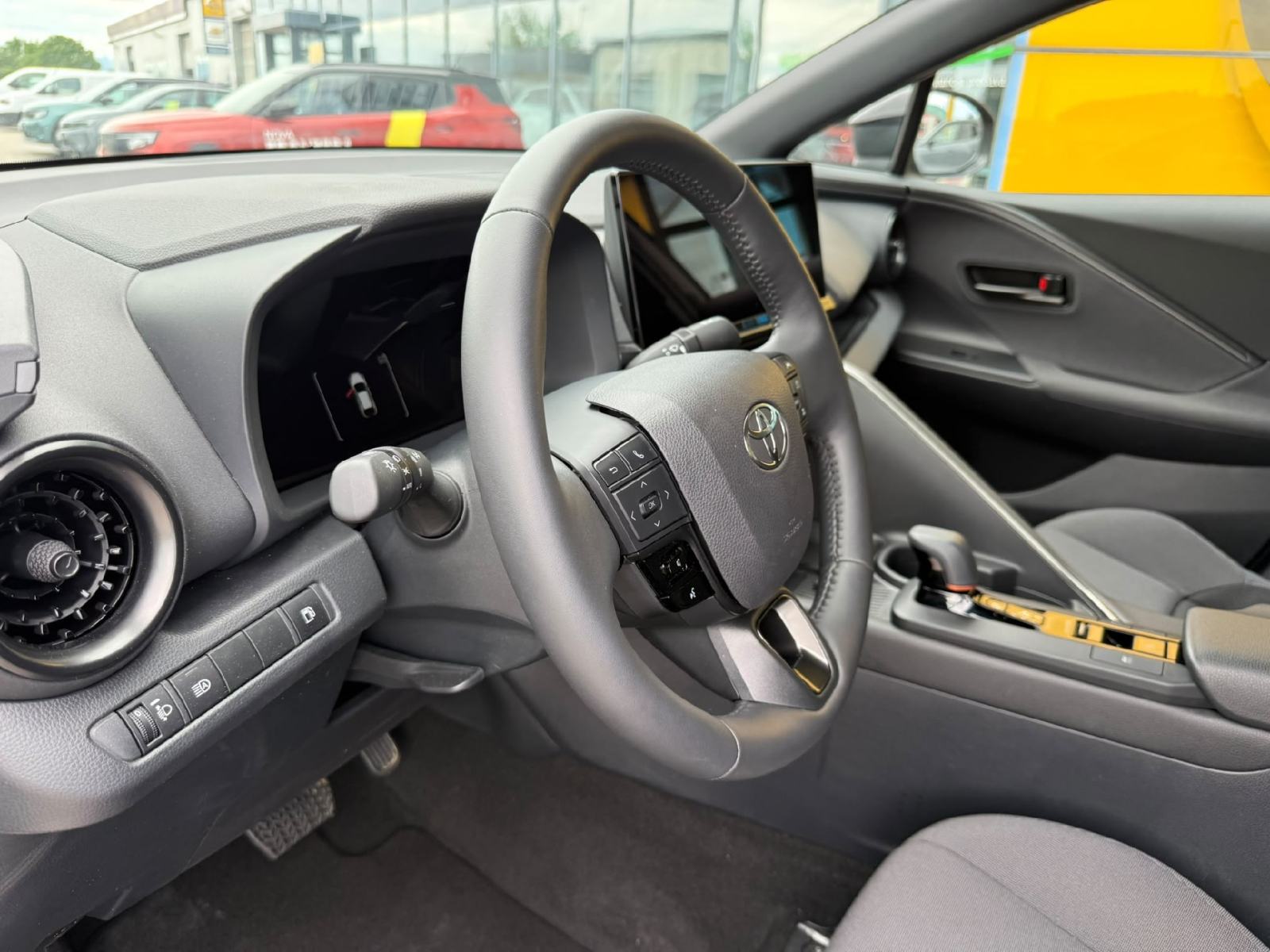 Toyota C-HR 1.8 Hibrid 72kw - Provjerena rabljena vozila!, fotografija 14