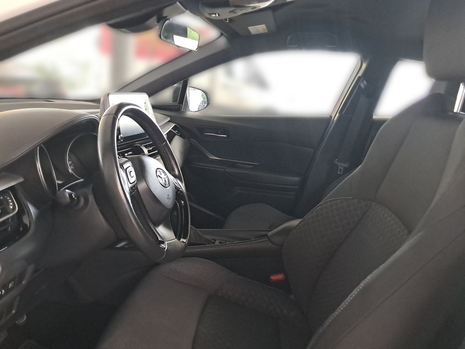 Toyota C-Hr 1.8 HSD 5D E-CVT C-ENTER HYBRID, fotografija 13