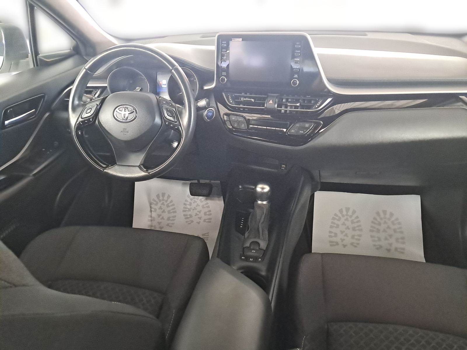 Toyota C-Hr 1.8 HSD 5D E-CVT C-ENTER HYBRID, fotografija 20