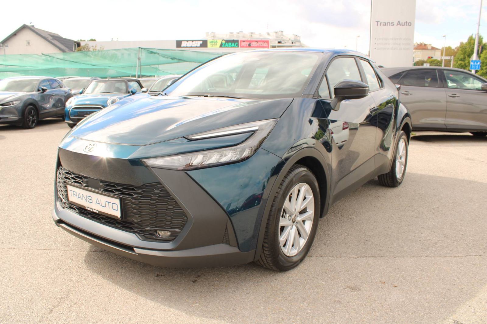 Toyota C-HR 1.8 Hybrid AUTOMATIK Dynamic *LED, KAMERA*, pogled izvana - slika 1