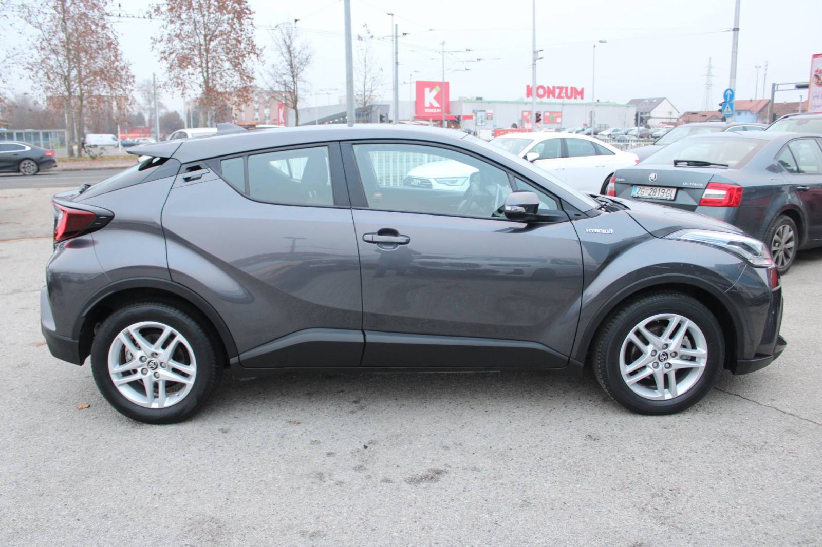 Toyota C-HR 1.8 Hybrid AUTOMATIK *LED, NAVIGACIJA, KAMERA*, fotografija 4
