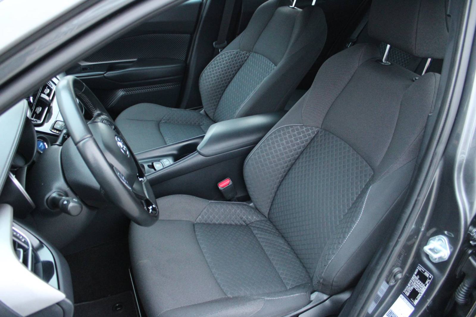 Toyota C-HR 1.8 Hybrid AUTOMATIK *LED, NAVIGACIJA, KAMERA*, fotografija 9