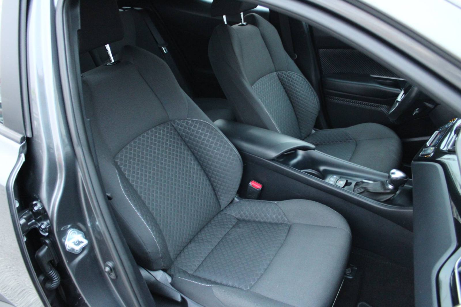 Toyota C-HR 1.8 Hybrid AUTOMATIK *LED, NAVIGACIJA, KAMERA*, fotografija 11