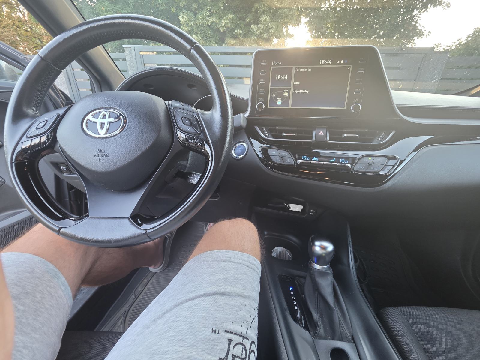 Toyota C-HR 1.8 Hybrid HSD, 2021. – 23.000 km, fotografija 4