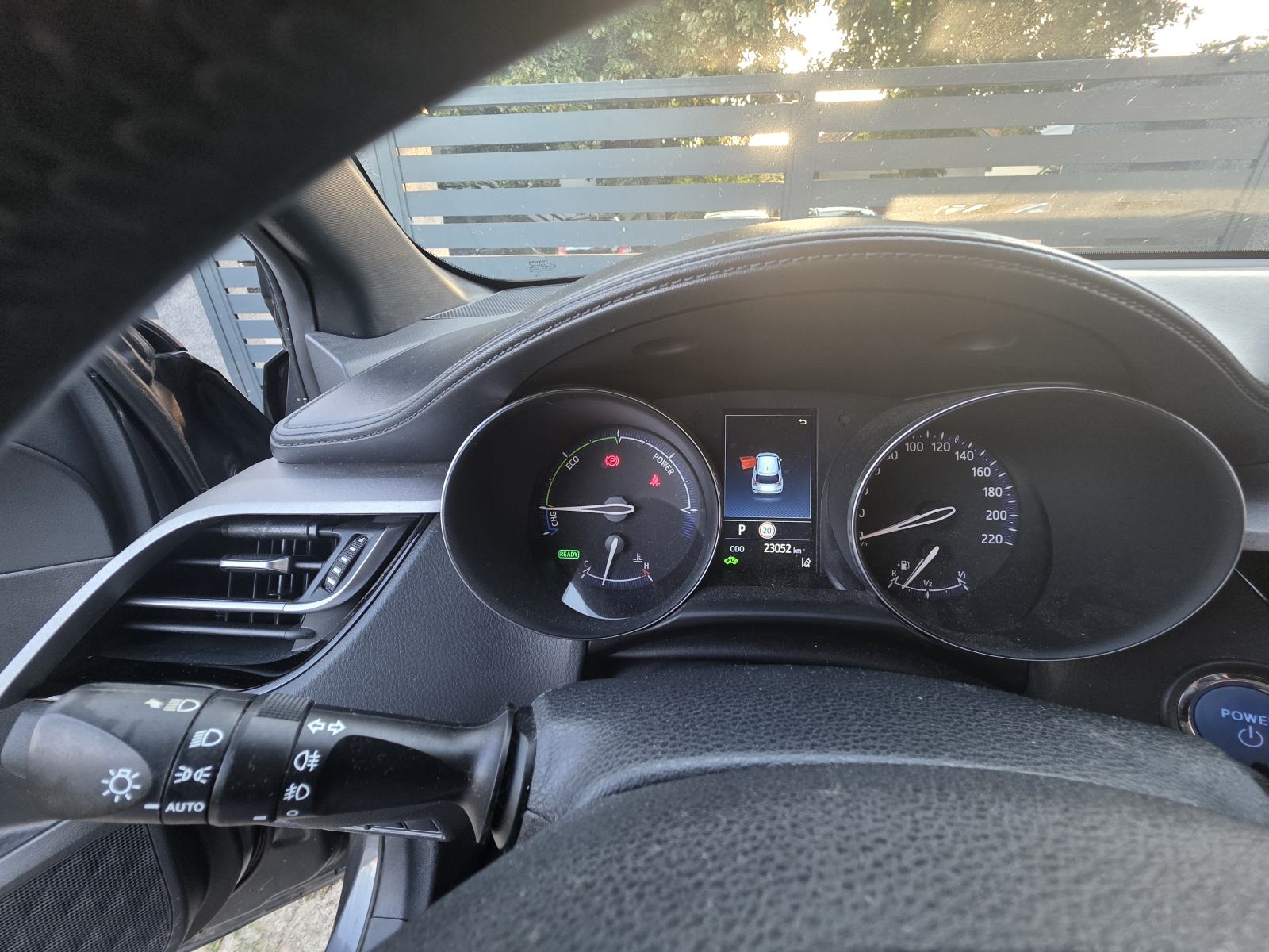 Toyota C-HR 1.8 Hybrid HSD, 2021. – 23.000 km, fotografija 3