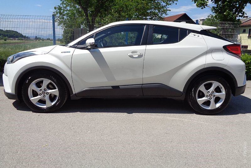 Toyota C-HR 1,8 VVT-i 90 kw, fotografija 9