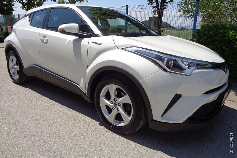 Toyota C-HR 1,8 VVT-i 90 kw, fotografija 10
