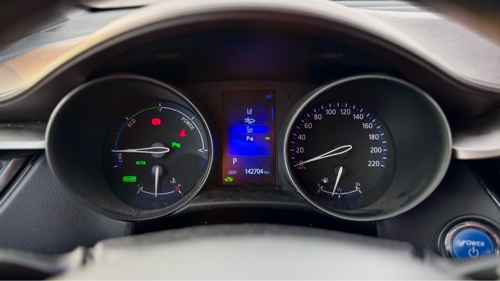 Toyota C-HR 1,8 VVT-i automatik, fotografija 8