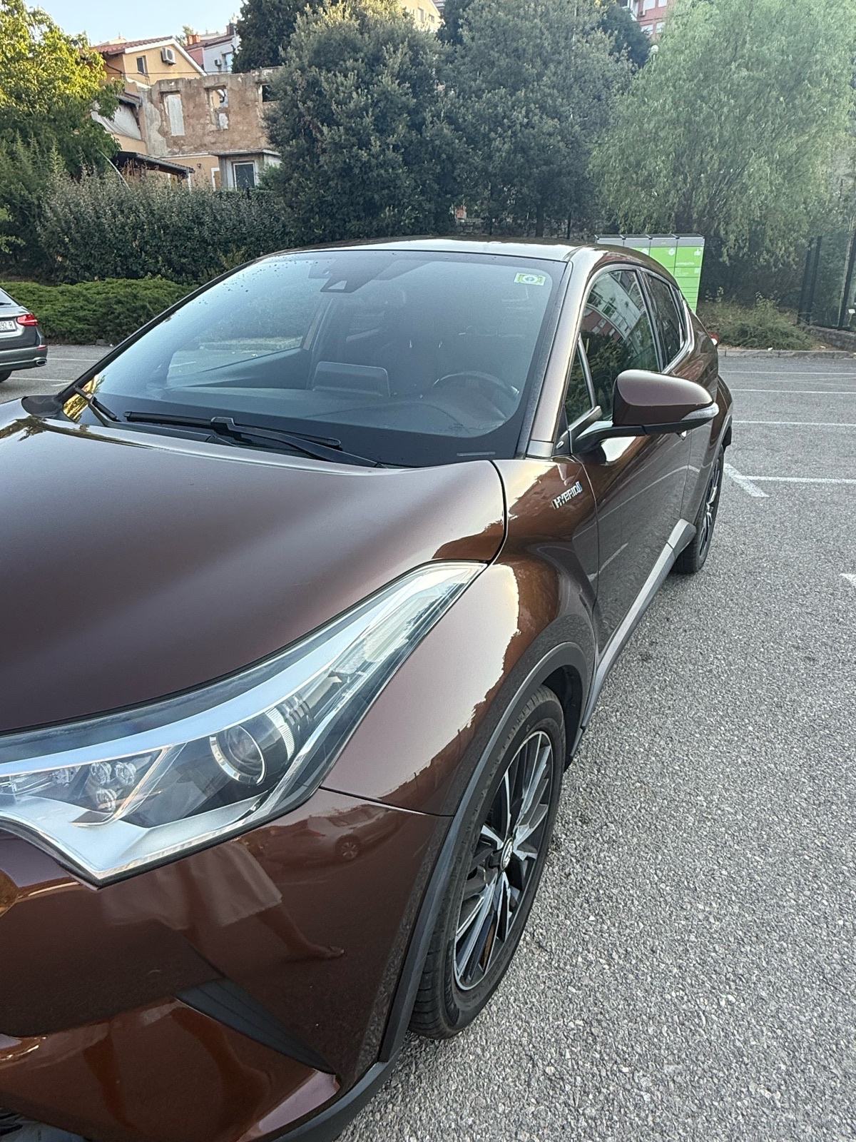 Toyota C-HR 1,8 VVT-i automatik, fotografija 9