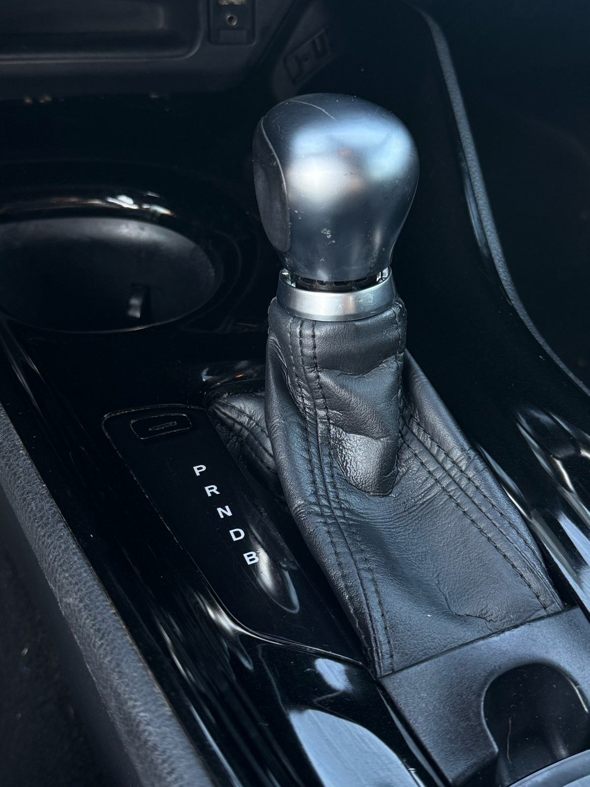 Toyota C-HR 1,8 VVT-i automatik, fotografija 14