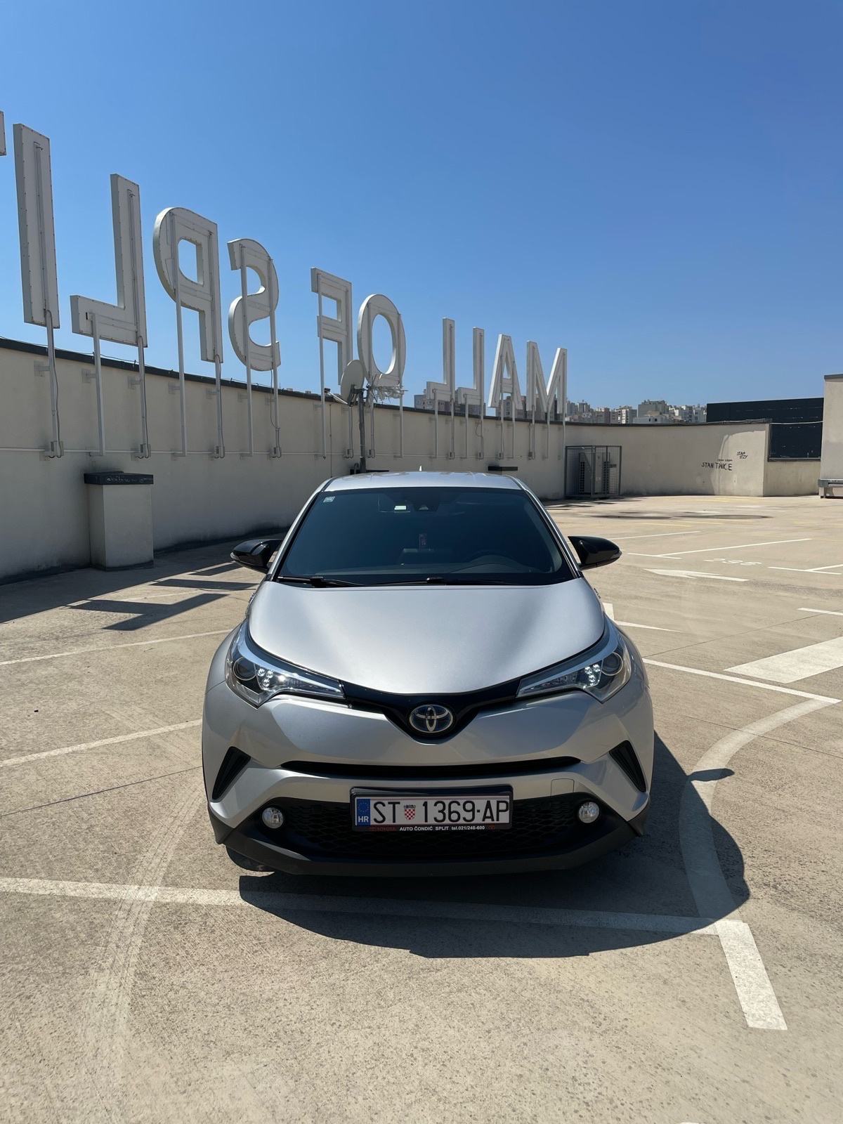 Toyota C-HR 1,8 VVT-i automatik HR AUTO, pogled izvana - slika 2