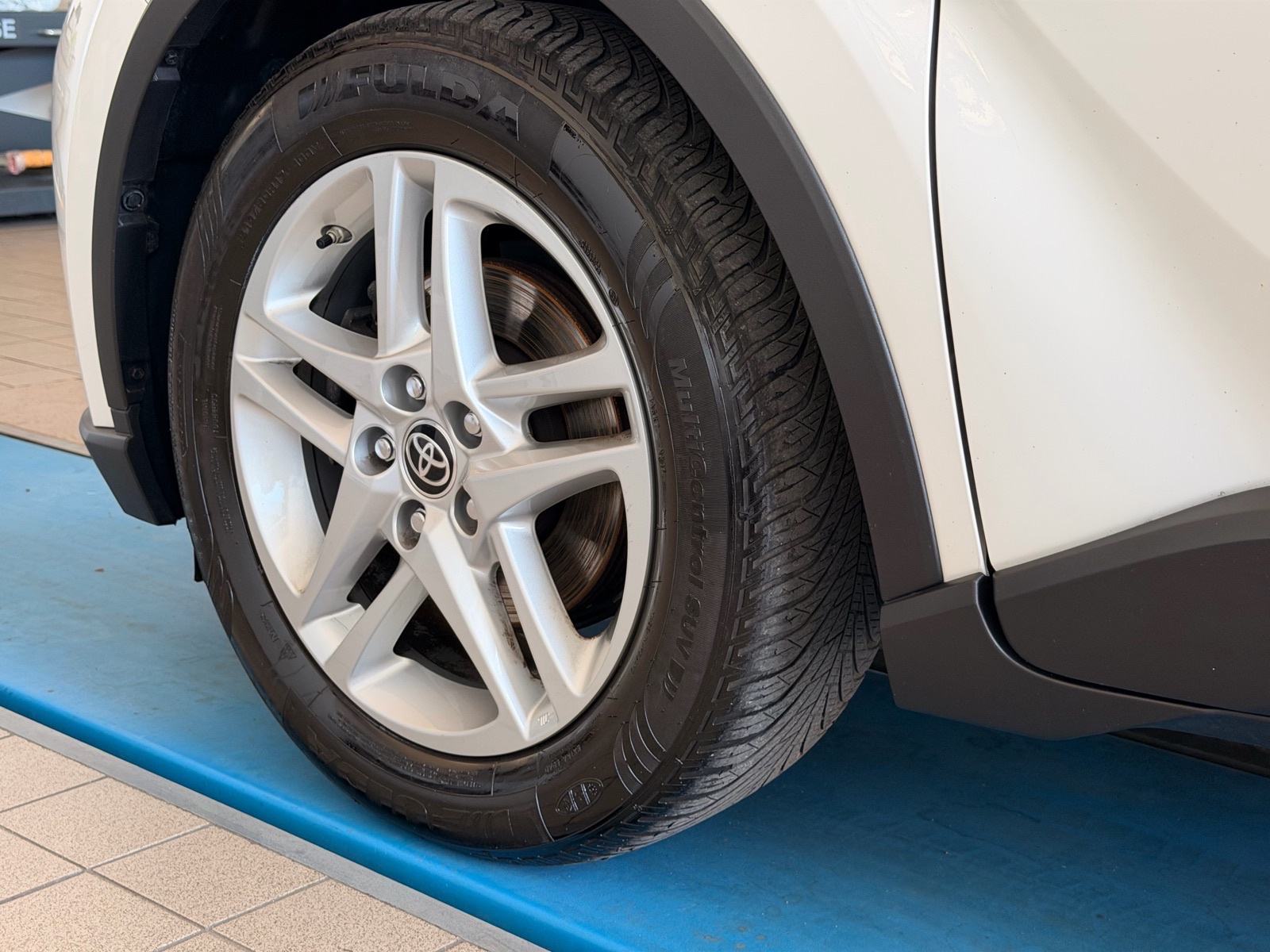Toyota C-HR 1,8 VVT-i Hybrid, fotografija 16