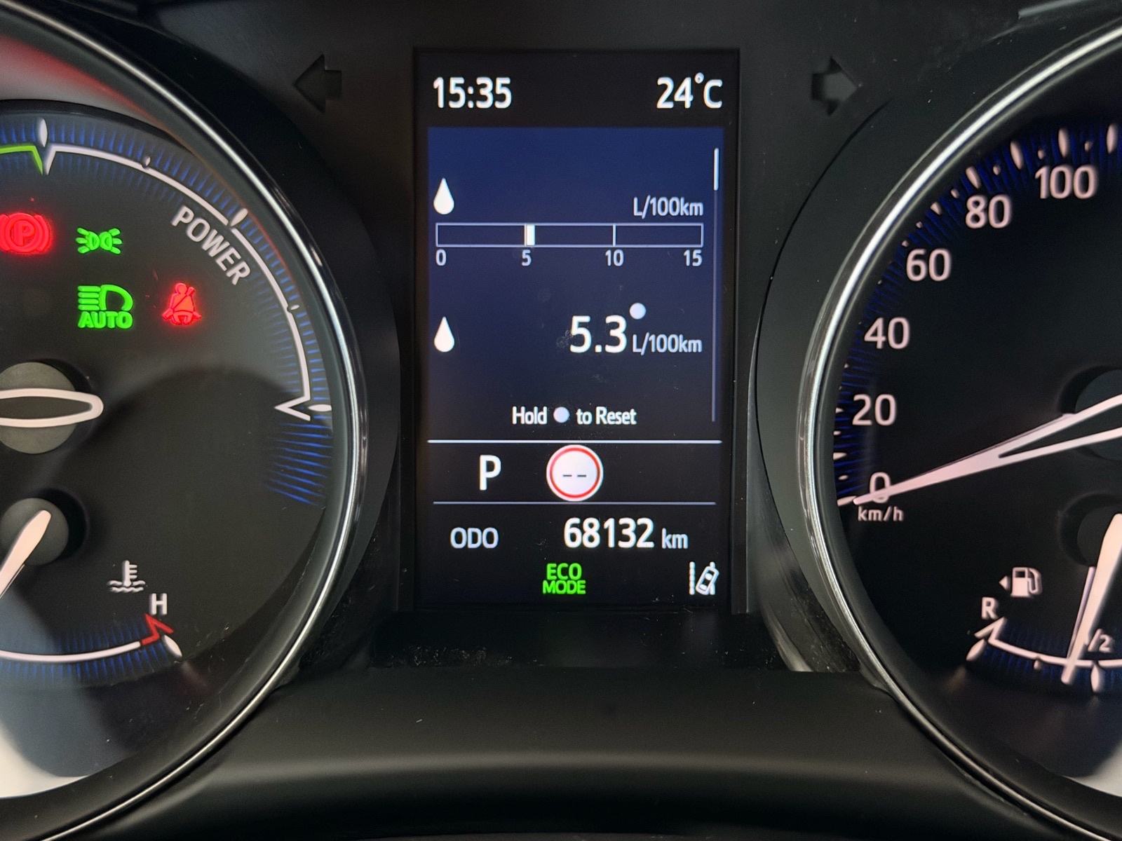 Toyota C-HR 1,8 VVT-i Hybrid, fotografija 11