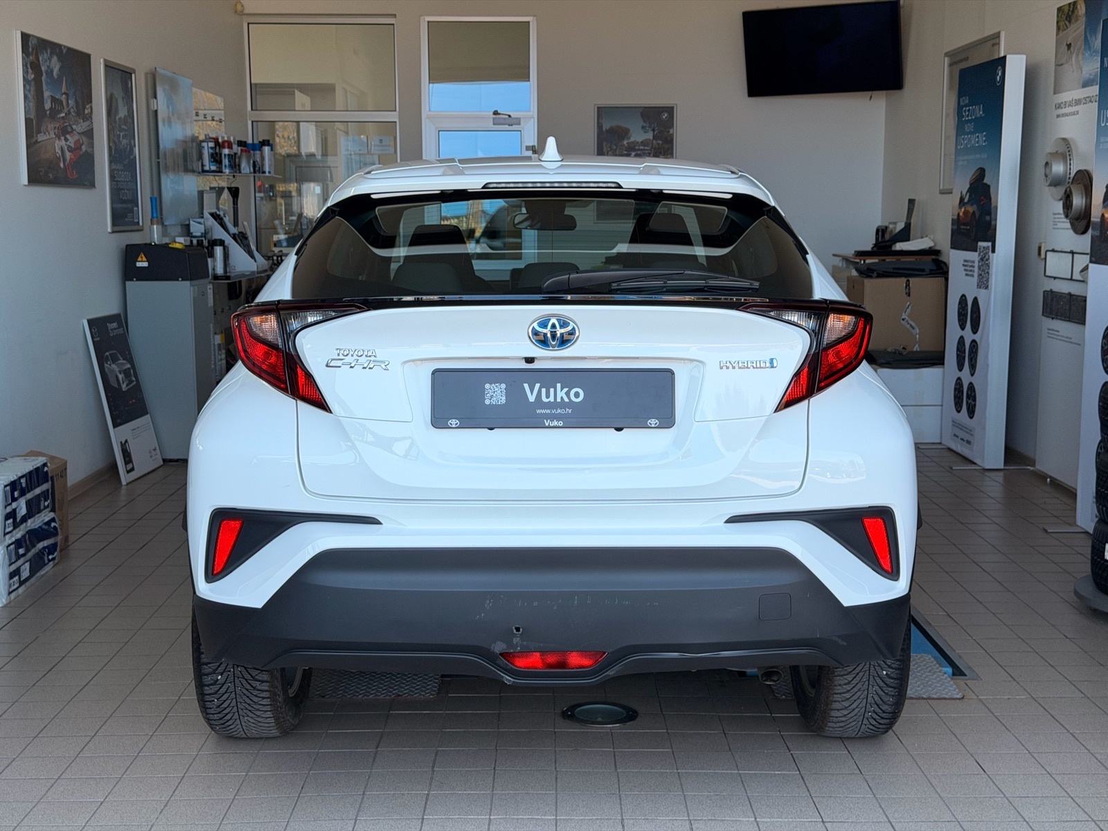 Toyota C-HR 1,8 VVT-i Hybrid, fotografija 5