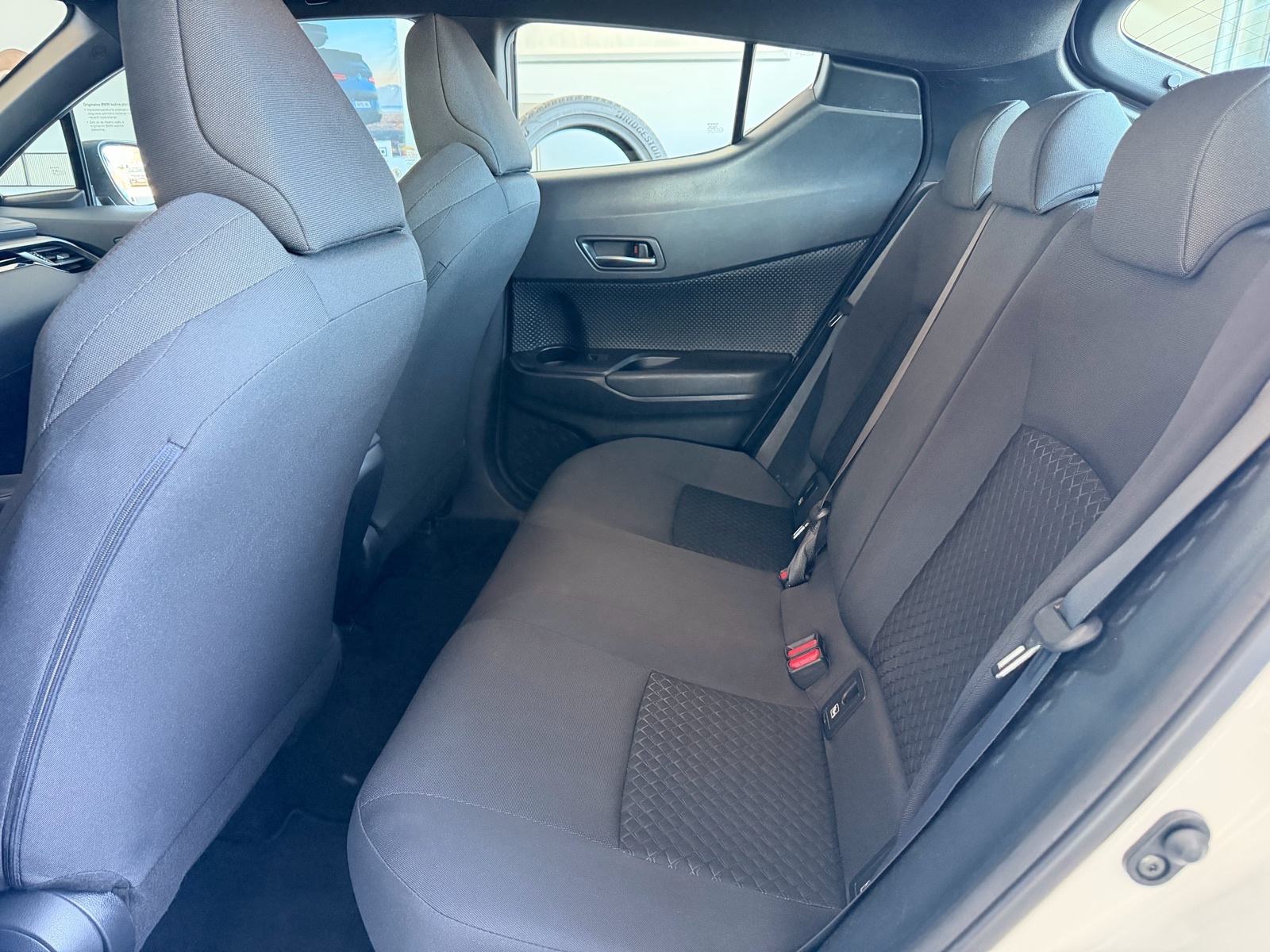 Toyota C-HR 1,8 VVT-i Hybrid, fotografija 14